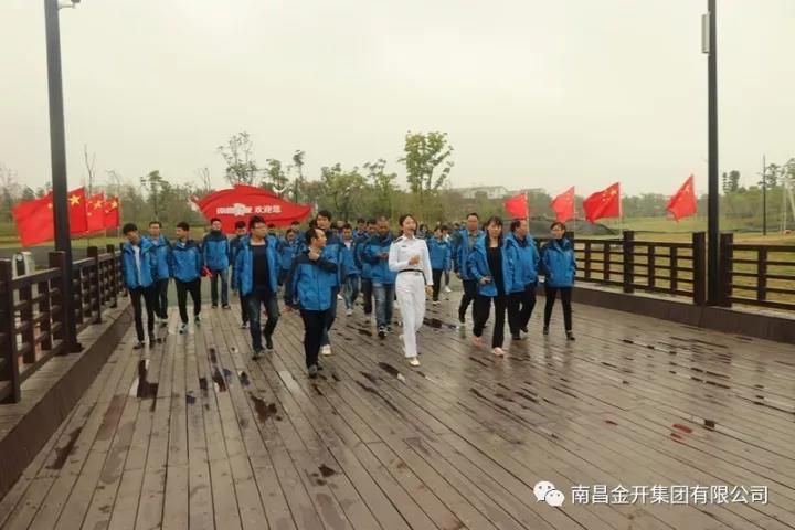 领略英雄风采 升华管护精神——管护公司党支部组织参观南