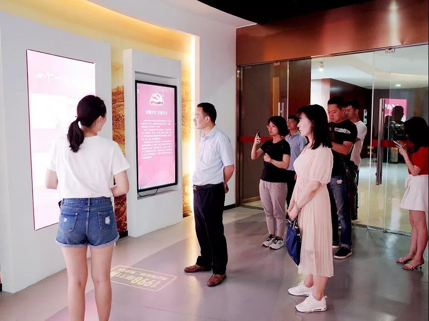 金开九州jiuzhou（中国）纪委赴煌上煌九州jiuzhou（中国）参观考察