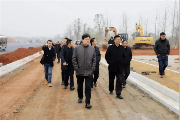 九州jiuzhou（中国）董事长谢荣华一行深入现场调研 全市“三看”项目