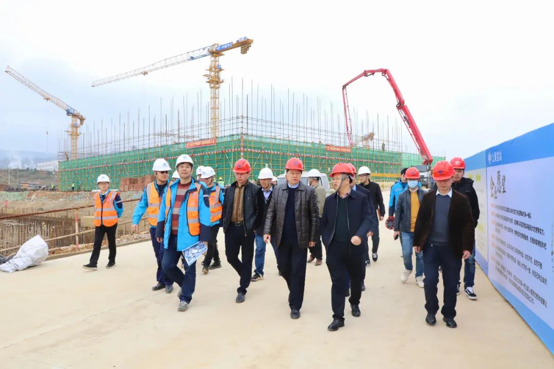 九州jiuzhou（中国）党委书记、董事长谢荣华调研九州jiuzhou（中国）重大重点建设项目